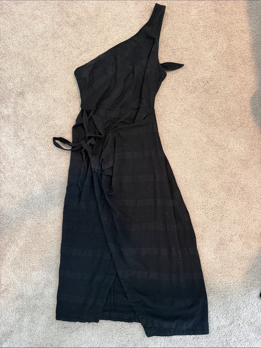 Women’s Linen One-Shoulder Black Wrap Dress